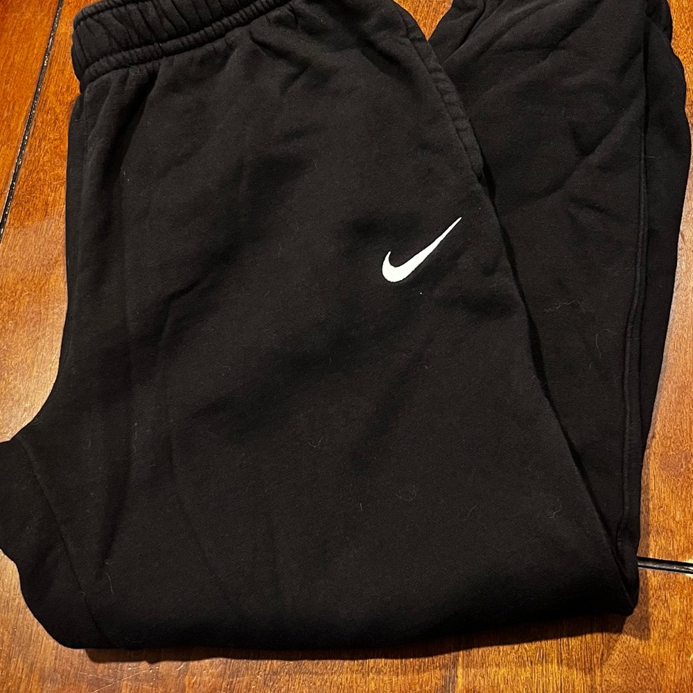 Nike Black Sweatpants with Elastic Waistband and Swoosh Logo